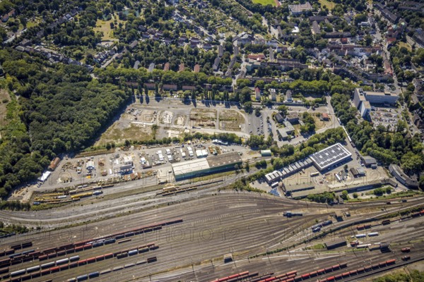 Aerial view, industrial estate Dorneburger Bach, Heitkamp Bauholding, signal box, Herne, Ruhr area, North Rhine-Westphalia, Germany, railway tracks, DE, Europe, commercial enterprises, commercial area, commercial site, commercial use, industrial area, industrial site, aerial view, aerial photography, aerial photography, aerial photography, Rhine-Ruhr metropolitan region, overview, bird's-eye view, bird's-eye view, overview