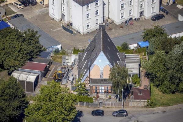 Aerial view, residential buildings Gneisenaustraße, renovation of a gabled house, Herne, Ruhr area, North Rhine-Westphalia, Germany, DE, single-family houses, Europe, property tax, real estate, aerial view, aerial photography, aerial photography, Rhine-Ruhr metropolitan region, pointed roof, overview, bird's-eye view, living and life, residential buildings, quality of living, birds-eyes view, overview