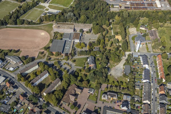 Aerial photo, Galilei-Gymnasium, Adolf-Brühl-Stadion, Kirche Maria Königin, Hamm, Ruhr area, North Rhine-Westphalia, Germany, education, educational institution, DE, Dr.-Voßhage-Straße, Europe, football pitch, football stadium, football club, grammar school, educational institute, aerial photo, aerial photography, aerial photography, school, sports, sports facilities, sports field, sports facility, stadium, overview, bird's-eye view, overview