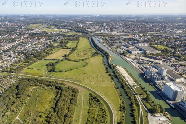 Aerial view, Lippe floodplain, Kornmersch, river Lippe, Datteln-Hamm canal, view over Hamm, Hamm, Ruhr area, North Rhine-Westphalia, Germany, DE, Europe, floodplain, canal, aerial view, aerial photography, aerial photography, overview, bird's-eye view, meadows and fields, birds-eyes view, overview
