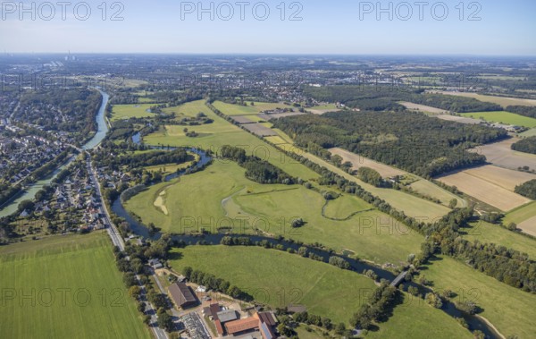 Aerial view, river Lippe, Datteln-Hamm canal, Lippe meadows, Hamm, Ruhr area, North Rhine-Westphalia, Germany, DE, Europe, distant view, Freisfeld farm, Lippe road, aerial view, aerial photography, aerial photography, natural landscape, serpentine shape, pond, overview, environmental protection, bird's-eye view, woodland, meadows and fields, bird's-eye view, overview