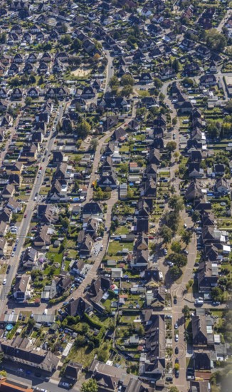 Aerial view, housing estate Höderlinstraße, Neefstraße, Werries, Hamm, Ruhr area, North Rhine-Westphalia, Germany, DE, Europe, shapes and colours, property tax, real estate, aerial view, aerial photography, aerial photography, overview, bird's-eye view, housing estate, housing and living, residential area, residential buildings, housing quality, residential quarter, housing estate, birds-eyes view, overview