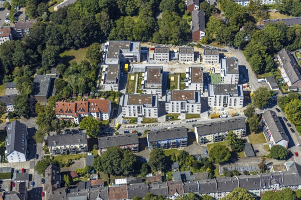 Aerial view, construction site, new residential area Fritz-Reuter-Straße, Herne, Ruhr area, North Rhine-Westphalia, Germany, DE, Europe, property tax, real estate, aerial view, aerial photography, aerial photography, multi-family houses, Rhine-Ruhr metropolitan region, terraced houses, overview, bird's-eye view, residential complex, living and living, residential area, residential buildings, residential quality, residential neighbourhood, housing estate, birds-eyes view, overview