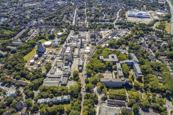 Aerial view, Ineos Herne chemical plant, Herne, Ruhr area, North Rhine-Westphalia, Germany, railway tracks, DE, Europe, commercial enterprises, commercial area, commercial area, commercial location, commercial use, industrial plants, industrial area, industrial location, Ineos Solvents Germany, aerial view, aerial photography, aerial photography, Rhine-Ruhr metropolitan region, RAG AG, overview, bird's-eye view, Zurbrüggen furniture store, birds-eyes view, overview