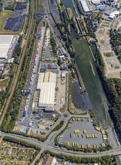 Aerial view, commercial area Am Westhafen, CTH Container Terminal Herne GmbH, Müller - Die lila Logistik AG, Rhine-Herne Canal, Alte Schleuse Wanne-Eickel, Herne, Ruhr area, North Rhine-Westphalia, Germany, Cranger Kirmes area, DE, Europe, commercial enterprises, commercial area, commercial park, commercial location, commercial use, freight transport, industrial facilities, industrial area, industrial site, canal level, logistics, logistics service, logistics service provider, logistics provider, aerial view, aerial photography, aerial photography, Rhine-Ruhr metropolitan region, sight, transport, overview, bird's-eye view, overview