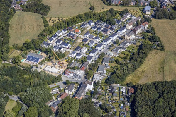 Aerial view, residential area construction site Am Mühlenbach, Zillertalstraße, municip. Kindergarten Brünselstraße, Bochum-Riemke, city limits Herne, Ruhr area, North Rhine-Westphalia, Germany, DE, Europe, Herne, kindergarten, day nursery, day care centre, day care centre, aerial view, aerial photography, aerial photography, Rhine-Ruhr metropolitan region, photovoltaics, photovoltaic system, solar, solar system, solar energy, solar energy, overview, bird's-eye view, bird's-eye view, overview