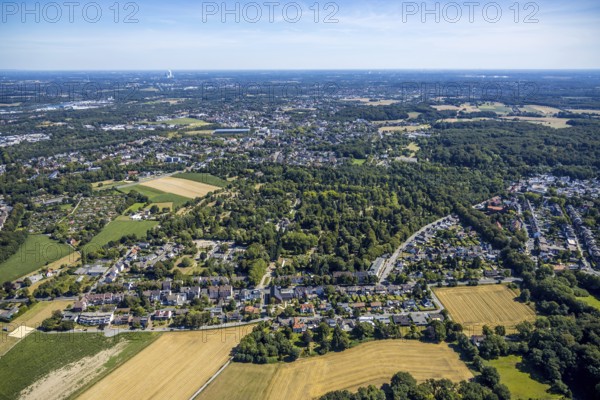 Aerial view, residential area Wiescherstraße, Südfriedhof, Herne, Ruhr area, North Rhine-Westphalia, Germany, burial site, DE, Europe, distant view, cemetery, memorial, Gottesacker, graves, burial ground, aerial photograph, aerial photography, aerial photography, Rhine-Ruhr metropolitan region, resting place, overview, bird's-eye view, forest area, birds-eyes view, overview