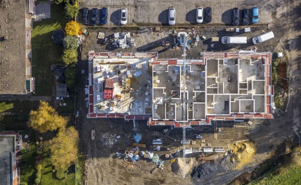 Aerial view, residential buildings construction site Röntgenstraße, Pelkum, Hamm, Ruhr area, North Rhine-Westphalia, Germany, construction work, construction, construction area, building site, building plots, construction measure, construction project, construction site, DE, Europe, shapes and colours, property tax, high-rise buildings, real estate, aerial photography, aerial photography, aerial photography, multi-family houses, new construction, overview, bird's eye view, residential complex, living and living, residential area, residential buildings, residential quality, housing estate, birds-eyes view, overview
