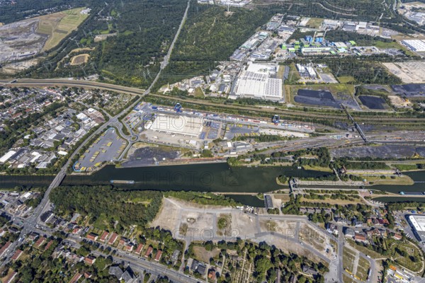 Aerial view, commercial area Am Westhafen, CTH Container Terminal Herne GmbH, Müller - Die lila Logistik AG, ALDI warehouse, Rhine-Herne Canal, Alte Schleuse Wanne-Eickel, Herne, Ruhr area, North Rhine-Westphalia, Germany, Cranger Kirmes area, DE, Europe, commercial enterprises, commercial area, commercial park, commercial location, commercial use, freight traffic, industrial plants, industrial area, industrial site, canal level, logistics, logistics service, logistics service provider, logistics provider, aerial view, aerial photography, aerial photography, Rhine-Ruhr metropolitan region, sight, transport, overview, bird's-eye view, overview