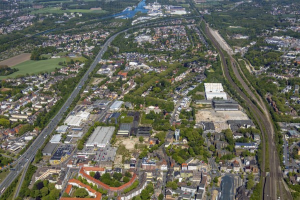 Aerial view, industrial area Baukau, motorway A42, view to Herne Nord, building area Fabrikstraße, Herne, Ruhr area, North Rhine-Westphalia, Germany, DE, Europe, commercial enterprises, commercial area, commercial use, industrial area, industrial site, aerial photograph, aerial photography, aerial photography, overview, bird's-eye view, birds-eyes view, overview