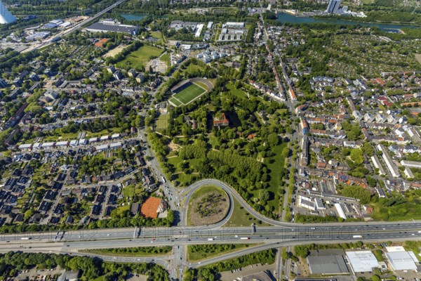 Aerial view, motorway A42, motorway junction Herne-Baukau, SchlossPark and Schloss Strünkede, real-Arena football stadium Westfalia Herne 04, Herne, Ruhr area, North Rhine-Westphalia, Germany, arena, motorway junction, DE, Europe, football pitch, football stadium, football club, aerial view, aerial photography, aerial photography, sports facilities, sports field, sports venue, stadium, overview, bird's-eye view, overview