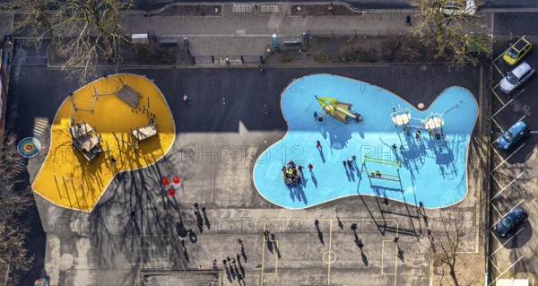 Aerial view, remodelled primary school Kunterbunt with newly designed schoolyard, former Hans-Tilkowski-Schule, Herne, Ruhr area, North Rhine-Westphalia, Germany, DE, Europe, birds-eyes, view, aerial photograph, aerial photography, aerial photography, overview, overview, bird's eye view, education, pupils, staff, training, school year, homework, class, year group, education, pedagogy