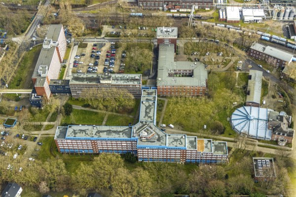 Aerial view, Shamrock Park on which a future centre with two 17-storey high-rise buildings is planned to provide space for start-ups, innovative research and educational units, Herne, Ruhr area, North Rhine-Westphalia, Germany, DE, Europe, birds-eyes, view, aerial view, aerial photography, aerial photography, overview, overview, bird's eye view, office, service, workplaces, research, development, science, technology, education