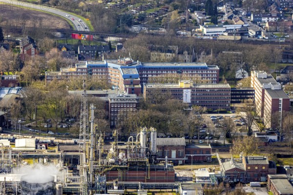 Aerial view, Shamrock Park on which a future centre with two 17-storey high-rise buildings is planned to provide space for start-ups, innovative research and educational units, Herne, Ruhr area, North Rhine-Westphalia, Germany, DE, Europe, birds-eyes, view, aerial view, aerial photography, aerial photography, overview, overview, bird's eye view, office, service, workplaces, research, development, science, technology, education