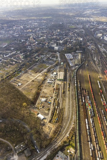 Aerial view, Heitkamp-Brache an der Landgrafenstraße / Langekampstraße, railway tracks freight yard / marshalling yard, company Eiffage Rail, Herne, Ruhr area, North Rhine-Westphalia, Germany, DE, Europe, birds-eyes, view, aerial photograph, aerial photography, aerial photography, overview, bird's eye view, former, industrial area, structural change, railway line, railway network, infrastructure, transport, train traffic, freight traffic, railway network