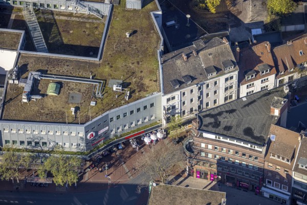 Aerial view, shopping centre, planned demolition residential building Ritterstraße 40, Mitte, Hamm, Ruhr area, North Rhine-Westphalia, Germany, demolition in planning, brothel Ritterstraße 40, DE, shopping, shopping markets, shopping place, Europe, aerial view, aerial photography, aerial photography, local supply centre, shopping centre, overview, bird's eye view, Westring, Woolworth department stores', birds-eyes view, overview