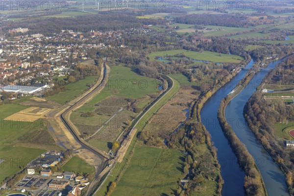 Aerial view, dam course, new Lippe dam, Lippe reconstruction Hamm, Lippe floodplain recreational area, city of Hamm, Lippe floodplain recreational area, Hamm-Lippewiesen airfield, LSC-Hamm, EDLH, Lippe floodplain in the inner city area, reconstruction of the floodplain landscape, construction site Lippe floodplain recreational area Hamm Heessen, Hamm, Ruhr area, North Rhine-Westphalia, Germany, DE, Europe, birds-eyes view, aerial view, aerial photography, aerial photography, overview, bird's eye view