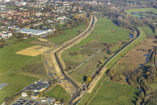 Aerial view, dam course, new Lippe dam, Lippe reconstruction Hamm, Lippe floodplain recreational area, city of Hamm, Lippe floodplain recreational area, Hamm-Lippewiesen airfield, LSC-Hamm, EDLH, Lippe floodplain in the inner city area, reconstruction of the floodplain landscape, construction site Lippe floodplain recreational area Hamm Heessen, Hamm, Ruhr area, North Rhine-Westphalia, Germany, DE, Europe, birds-eyes view, aerial view, aerial photography, aerial photography, overview, bird's eye view