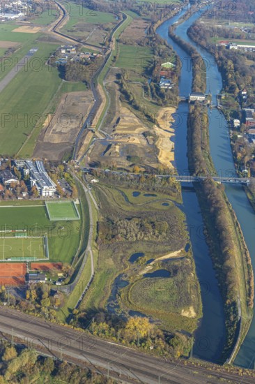 Aerial photo, Lippe reconstruction Hamm, Lippe floodplain recreation area, City of Hamm, Lippe floodplain recreation area, Hamm-Lippewiesen airfield, LSC-Hamm, EDLH, Lippe floodplain in the city centre area, reconstruction of the floodplain landscape, Lippe floodplain recreation area Hamm Heessen construction site, Hamm, Ruhr area, North Rhine-Westphalia, Germany, DE, Europe, birds-eyes view, aerial photo, aerial photography, aerial photography, overview, bird's-eye view