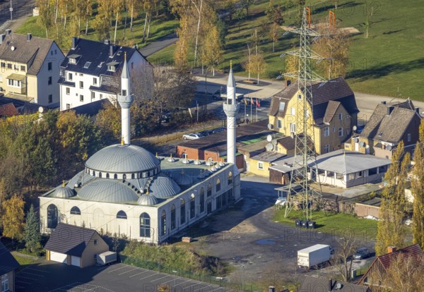 Aerial view, Ulu Mosque, Herringen, Hamm, Ruhr area, North Rhine-Westphalia, Germany, place of worship, DE, Dortmunder Straße, Europe, religious community, place of worship, holy place, church, parish, denomination, aerial view, aerial photography, aerial photography, mosque, religious site, towers, overview, bird's-eye view, overview