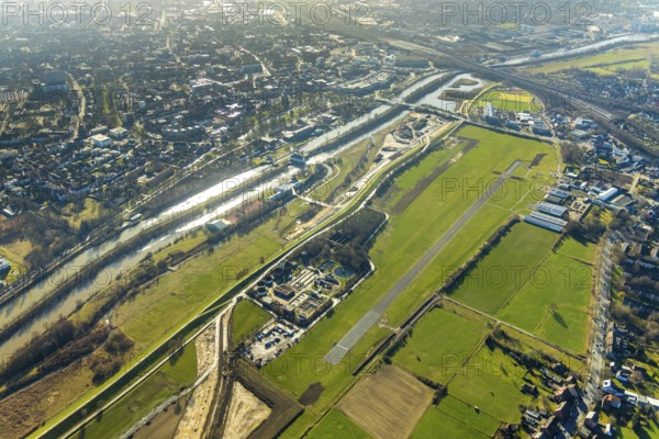 Aerial photo, Lippewiesen, reconstruction of Lippe meadows between Hamm-Lippewiesen airfield and Lippe, EDLH, runway extension in the approach area of runway 24 and runway 06, Heessen, Hamm, Ruhr area, North Rhine-Westphalia, Germany, DEU, Europe, birds-eyes view, aerial photo, aerial photography, aerial photography, overview, overview, bird's eye view, Lippe, Lippe dam, dam relocation, extension of Hamm airfield runway, special airfield