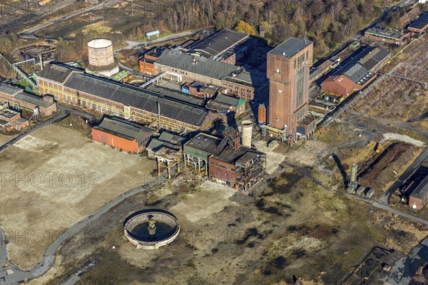 Aerial view, former Ost Heinrich Robert colliery, Wiescherhöfen, Hamm, Ruhr area, North Rhine-Westphalia, Germany, Heinrich Robert colliery, DE, Europe, industrial plant, industrial site, aerial view, aerial photography, aerial photography, overview, bird's-eye view, former Ost colliery, historical, historical site, overview, destroyed building, hammerhead tower, Ost colliery, Ruhrkohle, former