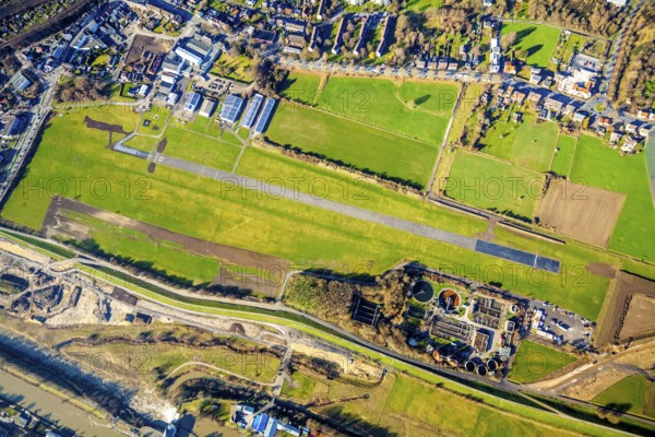 Aerial photo, Lippewiesen, reconstruction of Lippe meadows between Hamm-Lippewiesen airfield and Lippe, EDLH, runway extension in the approach area of runway 24 and runway 06, Heessen, Hamm, Ruhr area, North Rhine-Westphalia, Germany, DEU, Europe, birds-eyes view, aerial photo, aerial photography, aerial photography, overview, overview, bird's eye view, Lippe, Lippe dam, dam relocation, extension of Hamm airfield runway, special airfield