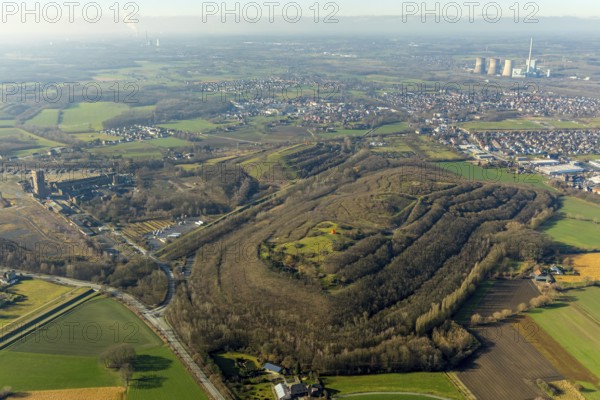 Aerial photo, Kissinger Höhe, slag heap, Humbert-Halde, Hamm, Ruhr area, North Rhine-Westphalia, Germany, spoil tip, DE, Europe, distant view, slag heap, slag heap landscape, slag heap sign, aerial photograph, aerial photography, aerial photography, park, tower, overview, bird's eye view, forest area, birds-eyes view, former Ost colliery, overview
