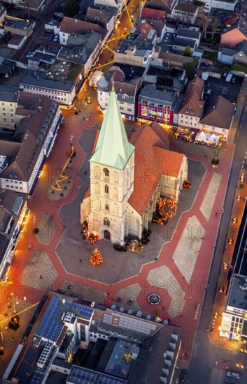 Aerial view, city centre Hamm, Pauluskirche, market place without Christmas market, centre, Hamm, Ruhr area, North Rhine-Westphalia, Germany, DE, Europe, birds-eyes view, aerial view, aerial photography, aerial photography, overview, bird's eye view, night view, twilight shot, Hamm at night