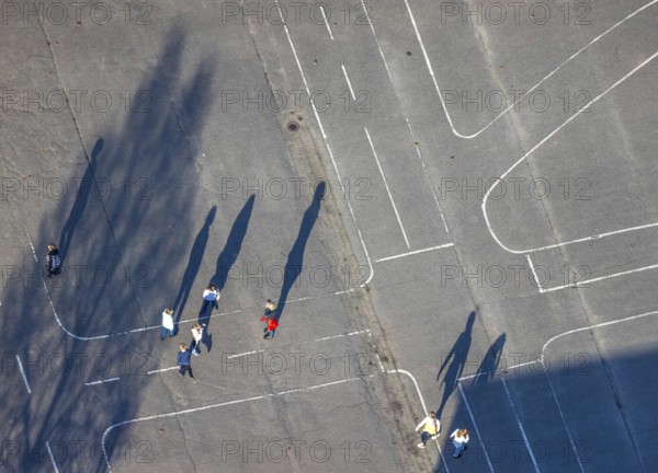 Aerial view, Maximilian Primary School Uentrop, schoolyard, OGS, open all-day school, Uentrop, Hamm, Ruhr area, North Rhine-Westphalia, Germany, DE, Europe, birds-eyes view, aerial view, aerial photography, aerial photography, overview, bird's eye view