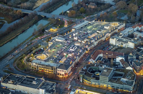 Aerial view, twilight view of Hamm, shopping centre Alleecenter Hamm, ECE, Mitte, Hamm, Ruhr area, North Rhine-Westphalia, Germany, DE, Europe, birds-eyes view, aerial view, aerial photography, aerial photography, overview, bird's eye view, night view, twilight view, Hamm at night