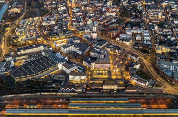 Aerial view, overview of Hamm at night, technical town hall, station forecourt, Alleecenter ECE, Luther church in the Luther quarter, Bockum-Hövel, Hamm, Ruhr area, North Rhine-Westphalia, Germany, DE, Europe, birds-eyes view, aerial view, aerial photography, aerial photography, overview, bird's eye view, night view, twilight shot, Hamm at night