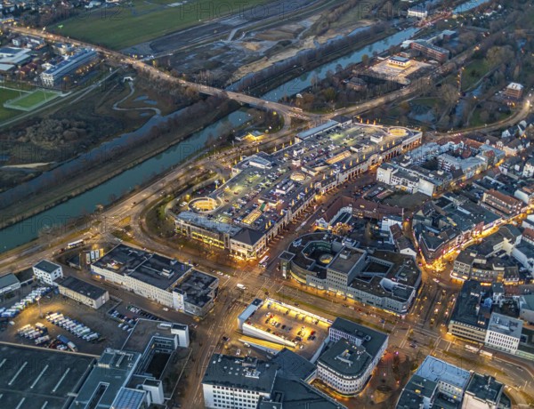 Aerial view, night view of Alleecenter, ECE, shopping centre, city centre Hamm, Mitte, Hamm, Ruhr area, North Rhine-Westphalia, Germany, DE, Europe, birds-eyes view, aerial photography, aerial photography, overview, bird's eye view, parking deck, night shot, twilight shot, Hamm at night