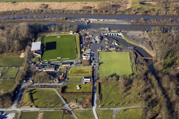 Aerial view, sports centre east, 24nexx arena, Bad Hamm, Hamm, Ruhr area, North Rhine-Westphalia, Germany, DE, Datteln-Hamm canal, Europe, parade ground, river Lippe, football pitch, football stadium, Hammer SpVg, Jürgen-Graef-Allee, aerial view, aerial photography, aerial photography, playground, playground at the parade ground, sports, sports facilities, sports ground, sports facility, overview, bird's eye view, birds-eyes view, historical sight, overview