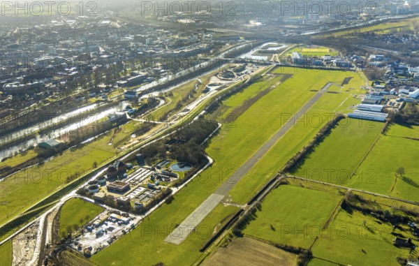 Aerial photo, Lippewiesen, reconstruction of Lippe meadows between Hamm-Lippewiesen airfield and Lippe, EDLH, runway extension in the approach area of runway 24 and runway 06, Heessen, Hamm, Ruhr area, North Rhine-Westphalia, Germany, DEU, Europe, birds-eyes view, aerial photo, aerial photography, aerial photography, overview, overview, bird's eye view, Lippe, Lippe dam, dam relocation, extension of Hamm airfield runway, special airfield