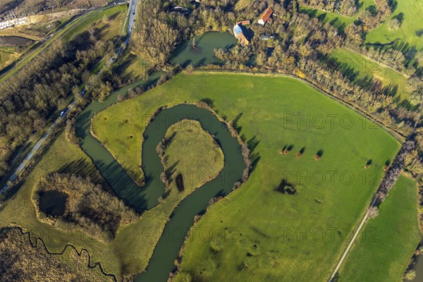 Aerial view, mill ditch, mill pond, oxbow lake of the Lippe, An der Schlossmühle, Hamm, Ruhr area, North Rhine-Westphalia, Germany, DE, Europe, aerial view, aerial photography, aerial photography, mill, rainwater retention basin, serpentine shape, overview, bird's-eye view, bird's-eye view, overview
