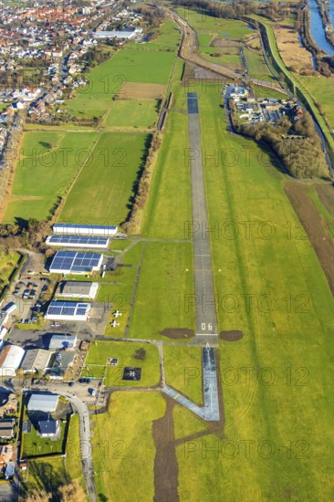 Aerial photo, Lippewiesen, reconstruction of Lippe meadows between Hamm-Lippewiesen airfield and Lippe, EDLH, runway extension in the approach area of runway 24 and runway 06, Heessen, Hamm, Ruhr area, North Rhine-Westphalia, Germany, DEU, Europe, birds-eyes view, aerial photo, aerial photography, aerial photography, overview, overview, bird's eye view, Lippe, Lippe dam, dam relocation, extension of Hamm airfield runway, special airfield