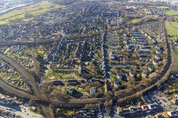 Aerial view, local view Hamm-Norden, Schottschleife, Hamm, Ruhr area, North Rhine-Westphalia, Germany, railway tracks, DE, detached houses, Europe, property tax, real estate, allotment garden, allotment garden site, allotment garden association, allotment gardener association, allotment gardener association Am Killwinkel e.V., aerial view, aerial photography, aerial photography, apartment buildings, Nordenheideweg, terraced houses, allotment garden, overview, bird's eye view, housing estate, housing and living, residential area, residential buildings, housing estate, birds-eyes view, overview