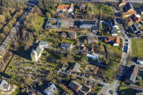 Aerial view, Uentrop village church, Maximilian primary school Uentrop, Uentrop, Hamm, Ruhr area, North Rhine-Westphalia, Germany, An der Uentroper Kirche, burial place, education, educational institution, DE, Europe, cemetery, memorial, religious community, place of worship, place of worship, primary school, property tax, graves, burial ground, real estate, church, parish, denomination, educational institution, aerial view, aerial photography, aerial photography, religion, resting place, school, overview, bird's-eye view, living and life, residential area, residential buildings, housing estate, birds-eyes view, overview