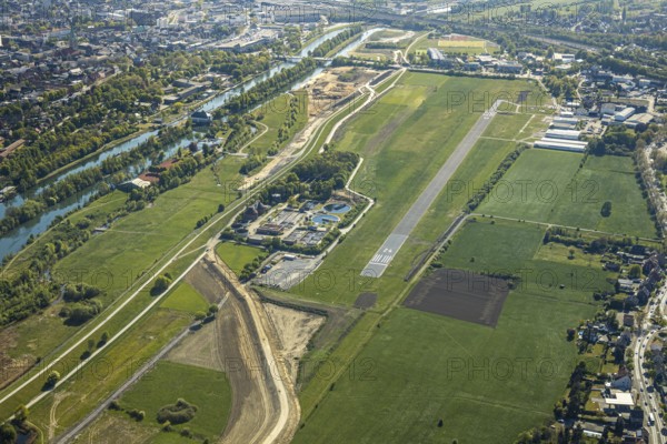 Hamm-Lippewiesen airfield EDLH, runway markings, Lippe reconstruction, Lippe river, Hamm, Ruhr area, North Rhine-Westphalia, Germany, Düsseldorf, DE, Europe, aerial photograph, birds-eyes view, aerial photography, aerial photography, aerial photography, overview, bird's eye view