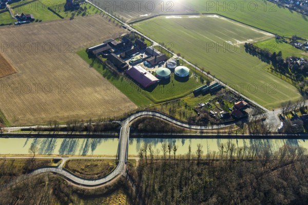 Aerial view, pig fattening farm Rörig KG, bridge Alter Uentroper Weg, Redoute 22, Datteln-Hamm canal, Haaren, Hamm, Ruhr area, North Rhine-Westphalia, Germany, bridge, DE, Europe, agriculture, farm, aerial view, aerial photography, aerial photography, pig fattening, overview, environmental pollution, bird's eye view, meadows and fields, birds-eyes view, overview