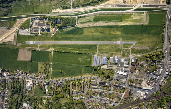 Hamm-Lippewiesen airfield EDLH, runway markings, Lippe reconstruction, Lippe river, Hamm, Ruhr area, North Rhine-Westphalia, Germany, DE, Europe, aerial photo, birds-eyes view, aerial photograph, aerial photography, aerial photography, overview, bird's eye view