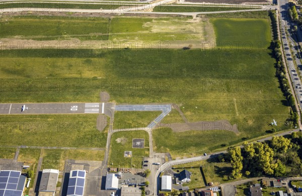 Aerial photo, Hamm-Lippewiesen airfield EDLH, runway markings, Lippe reconstruction, Lippe river, Hamm, Ruhr area, North Rhine-Westphalia, Germany, Düsseldorf, DE, Europe, birds-eyes view, aerial photograph, aerial photography, aerial photography, overview, bird's eye view