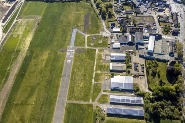Aerial photo, Hamm-Lippewiesen airfield EDLH, runway markings, Lippe reconstruction, Lippe river, Hamm, Ruhr area, North Rhine-Westphalia, Germany, Düsseldorf, DE, Europe, birds-eyes view, aerial photograph, aerial photography, aerial photography, overview, bird's eye view
