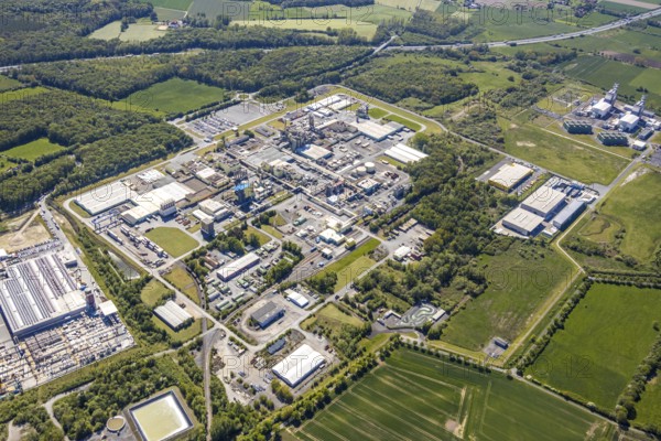 Aerial view, Uentrop DuPont plant, overview of the Dupont chemical plant, plastics plant, high-performance plastics Zytel®HTN, Hamm, Ruhr area, North Rhine-Westphalia, Germany, DE, Europe, birds-eyes view, aerial photograph, aerial photography, aerial photography, overview, bird's eye view
