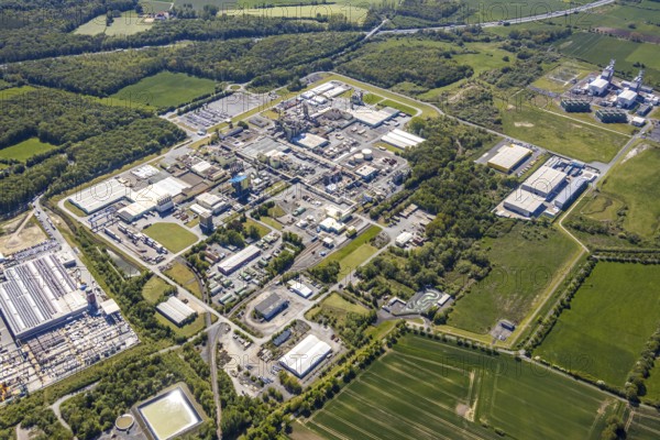 Aerial view, Uentrop DuPont plant, overview of the Dupont chemical plant, plastics plant, high-performance plastics Zytel®HTN, Hamm, Ruhr area, North Rhine-Westphalia, Germany, DE, Europe, birds-eyes view, aerial photograph, aerial photography, aerial photography, overview, bird's eye view