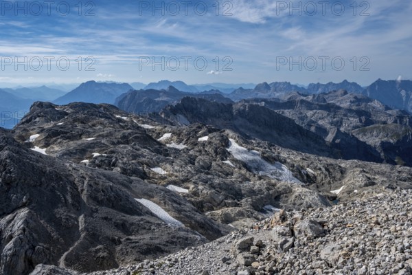 View from the summit of the Hochkönig of the Berchtesgaden Alps with Steinernem Meer and Watzmann, as well as Loferer and Leoganger Steinberge, Salzburger Land, Austria