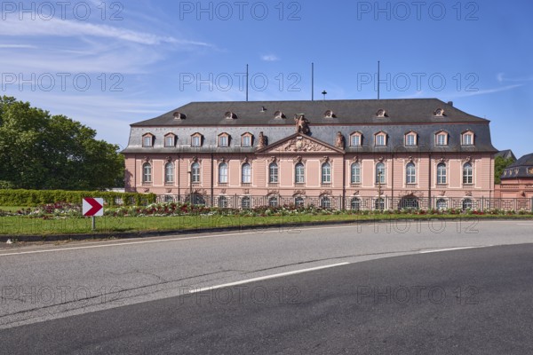 New armoury, state chancellery, historic building, baroque style, trees, lawn, road, lanes, blue sky, cirrostratus clouds, federal road B40, Peter-Altmeier-Allee, Mainz, state capital, district-free city, Rhineland-Palatinate, Germany