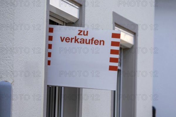 House for sale in Mutterstadt, Rheinland Pfalz (symbol of the real estate market)