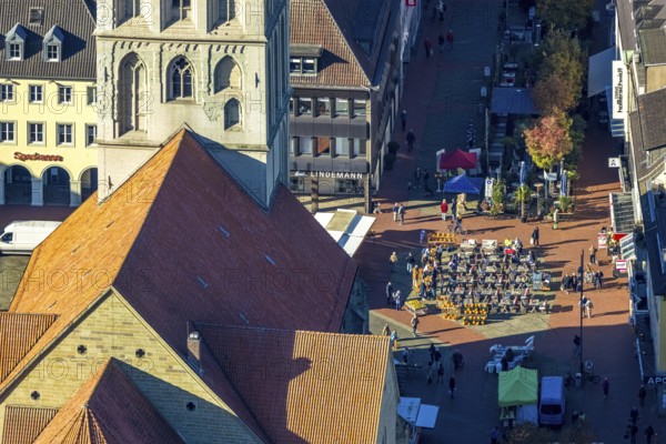 Aerial view, Evangelische Pauluskirche, outdoor catering on the market square with pumpkin sales, Mitte, Hamm, Ruhr area, North Rhine-Westphalia, Germany, place of worship, outdoor catering, DE, Europe, pedestrian zone, gastronomy, religious community, holy place, church, parish, denomination, aerial photo, aerial photography, market square, market stalls, religion, religious place, umbrellas, overview, bird's eye view, weekly market market, birds-eyes view, overview